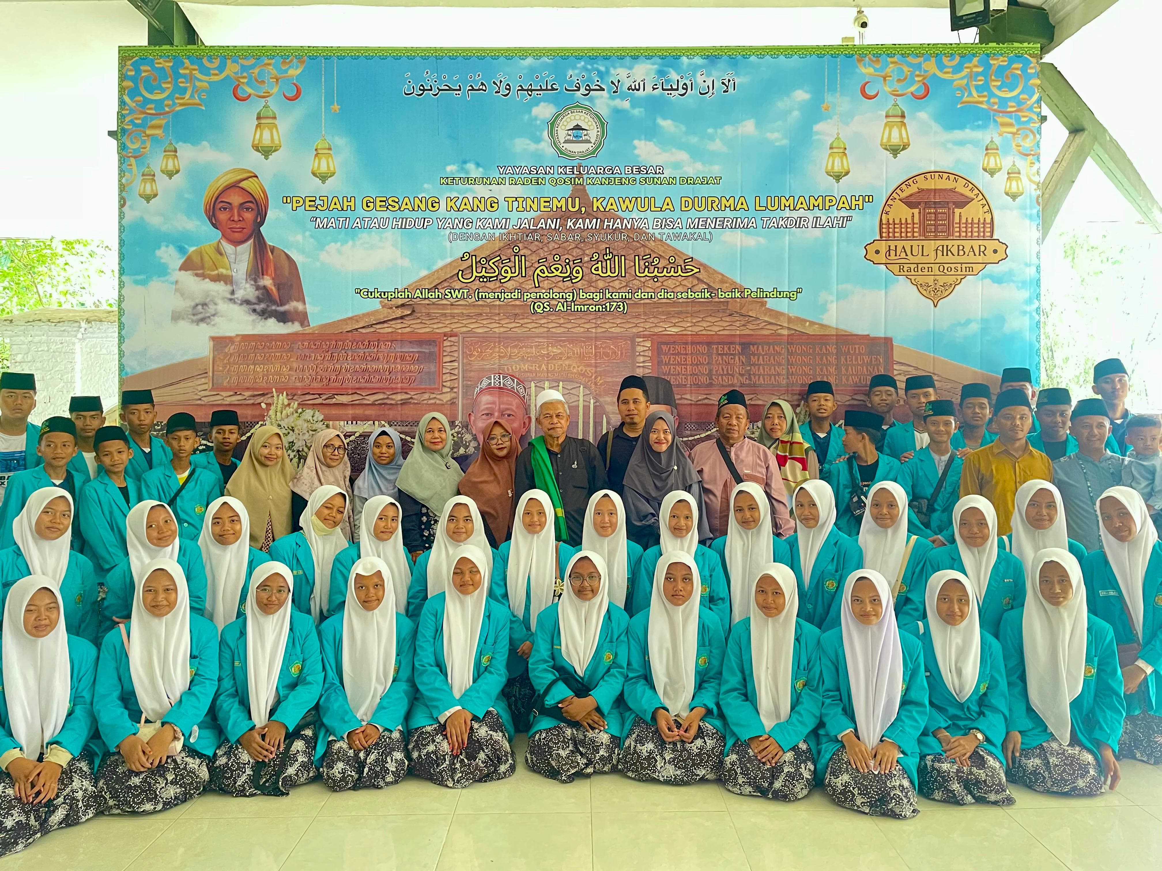 Ziarah Wali 9 Kelas IX